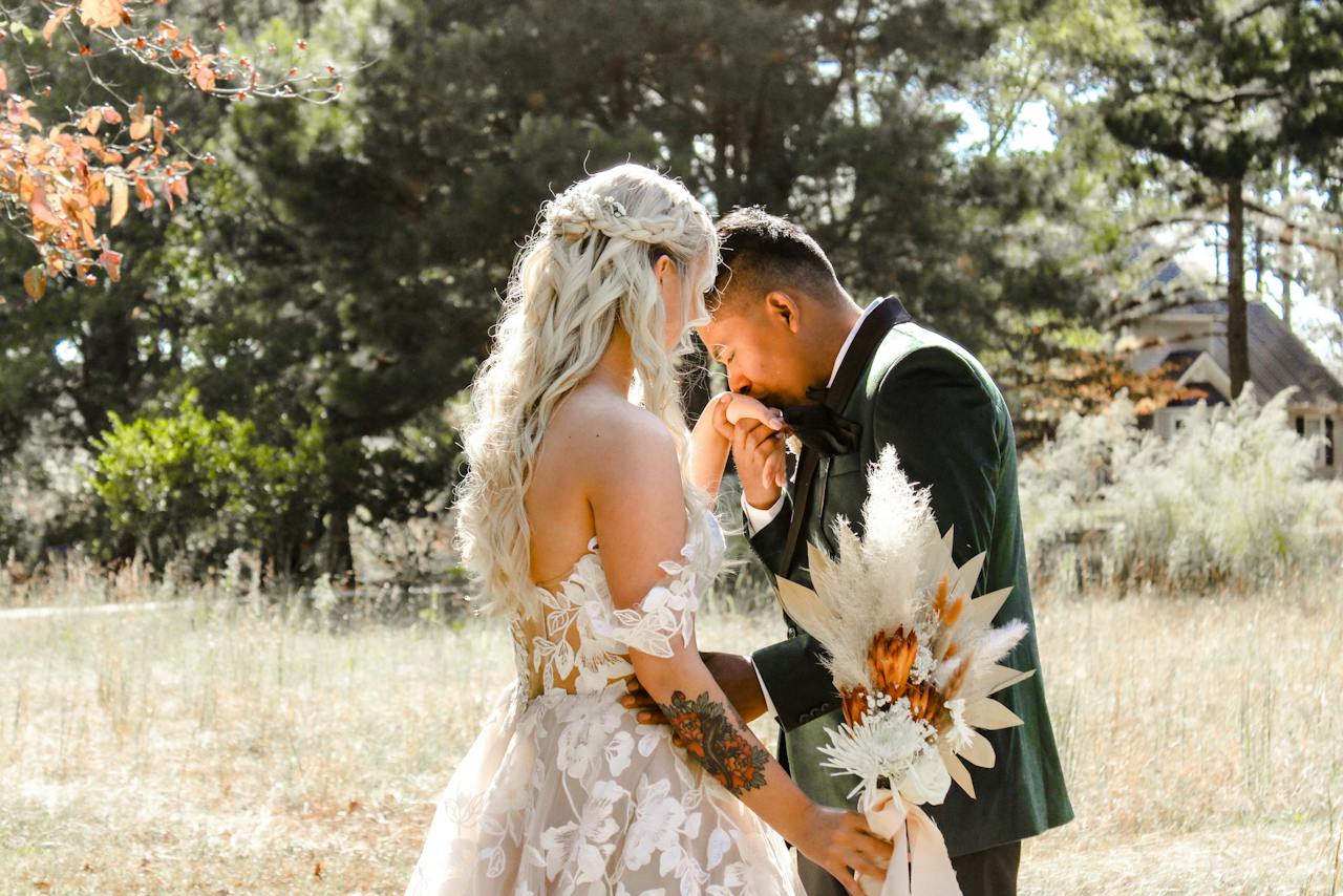 Hochzeitskleider Schlicht, Verspielt und VintageBoho